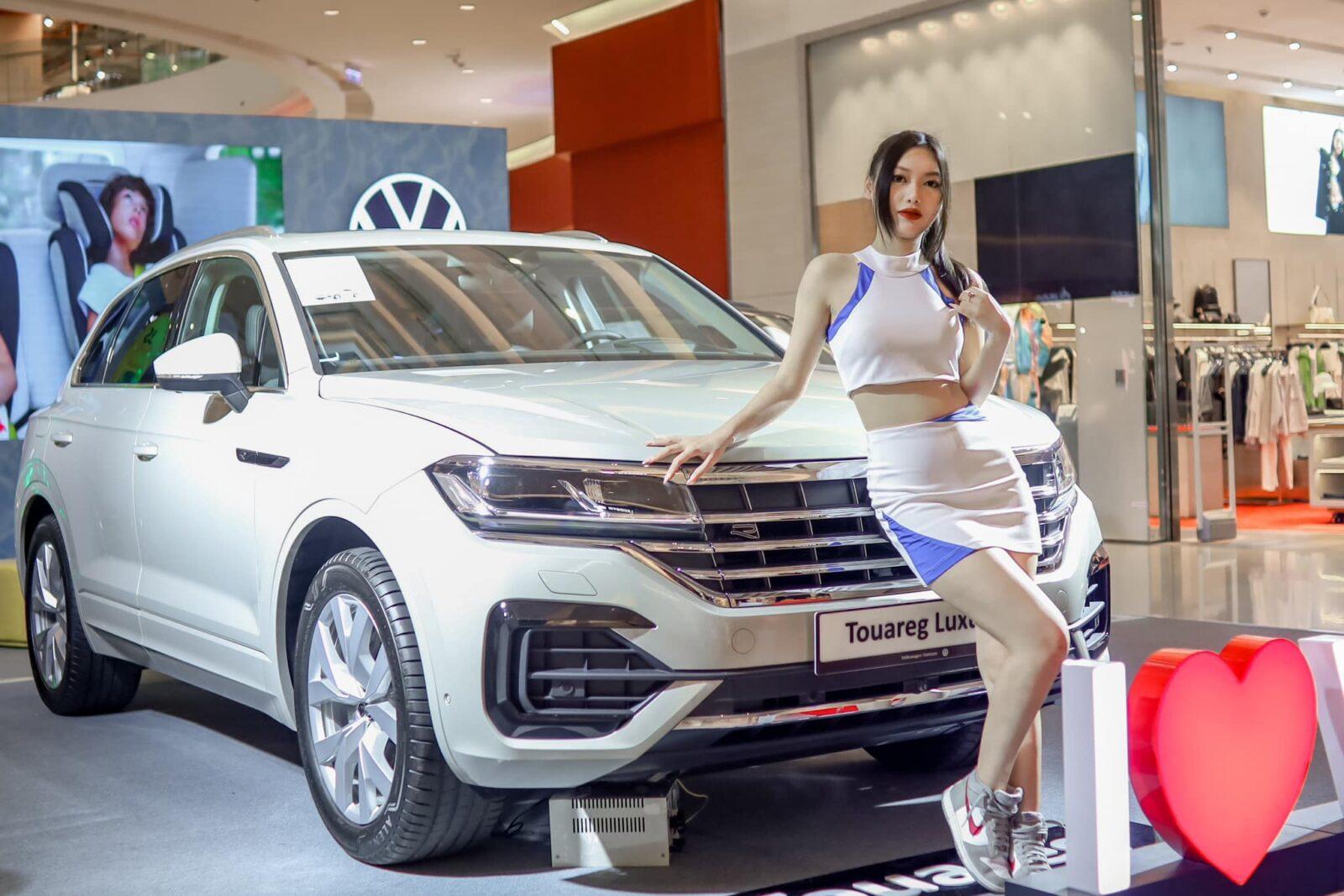 365918350 256899263867184 2976919452762590837 n 1 TRƯNG BÀY XE VOLKSWAGEN TẠI CRESCENT MALL