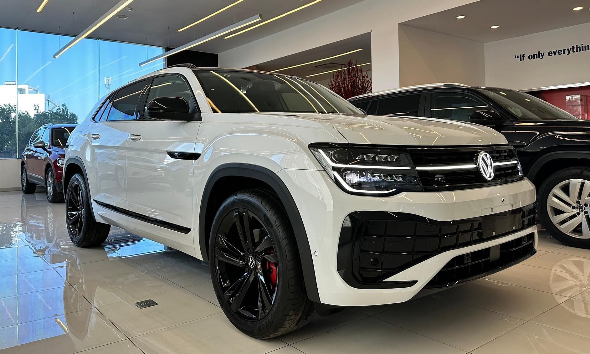 teramont x vne 5 jpeg 17066882 5044 3509 1706688527 So Sánh Volkswagen Teramont X và BMW X3: Hai Biểu Tượng Của Sự Sang Trọng và Hiệu Suất